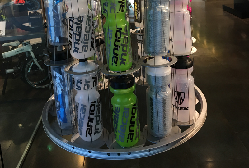 Diseño llantas botellas